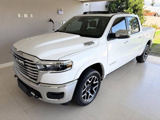 RAM 1500 3.0 HURRICANE 6 BITURBO GASOLINA LARAMIE CD 4X4 AUTOMÁTICO RAM 1500 3.0 HURRICANE 6 BITURBO GASOLINA LARAMIE CD 4X4 AUTOMÁTICO